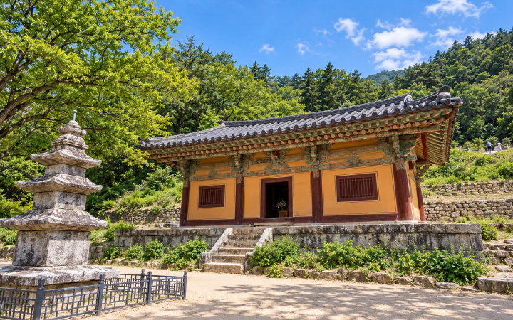 안동 봉정사 (AI 연출 이미지)